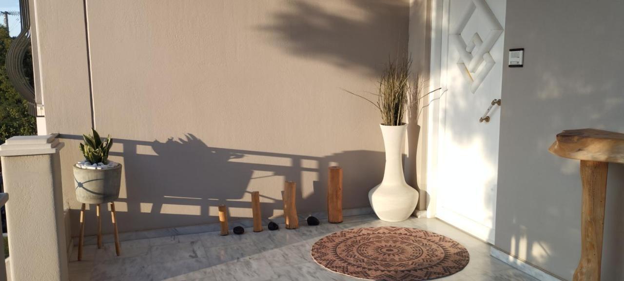 Suite With Garden Agia Marina  Экстерьер фото
