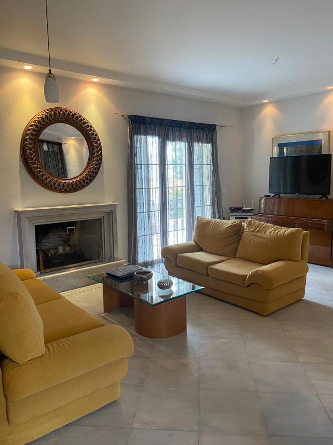 Suite With Garden Agia Marina  Экстерьер фото